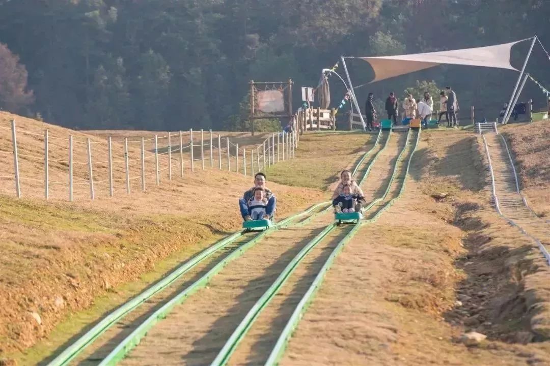 同星智能赞助凯特林大学EV Kartz电动卡丁车队