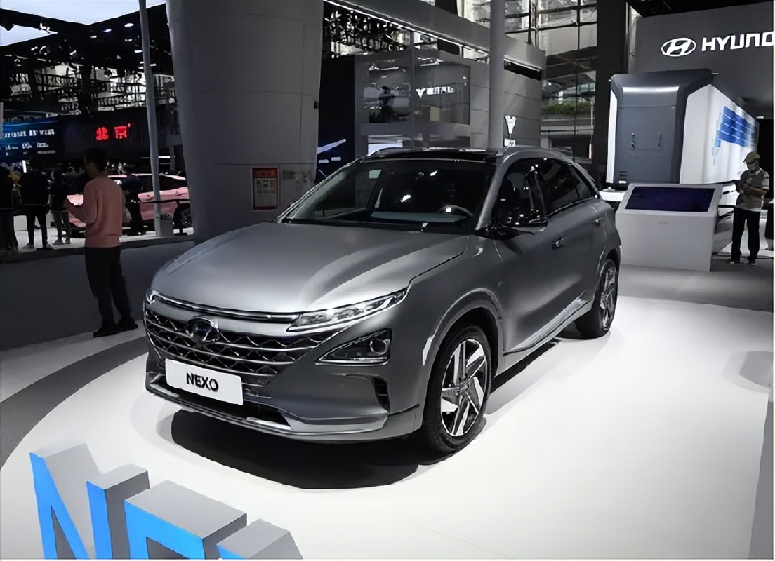 现代汽车发布IONIQ 9大型电动SUV